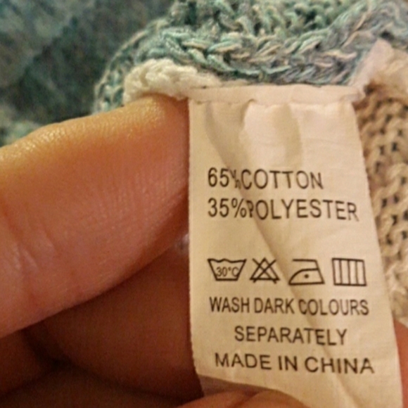 🛑SOLD🛑Womens zip up sweater (M) with hood, BLUE, WHITE, GRAY - Picture 5 of 5